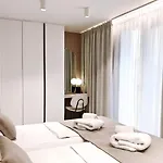 Mira Mare Luxury By Aktis * Néa Szkióni