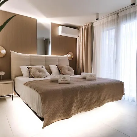Mira Mare Luxury By Aktis * Néa Szkióni